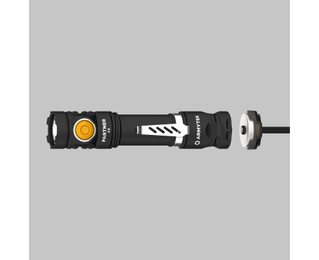 Фонарь ArmyTek Partner C2 (Black / Теплый; 1020Lm; акк18650)